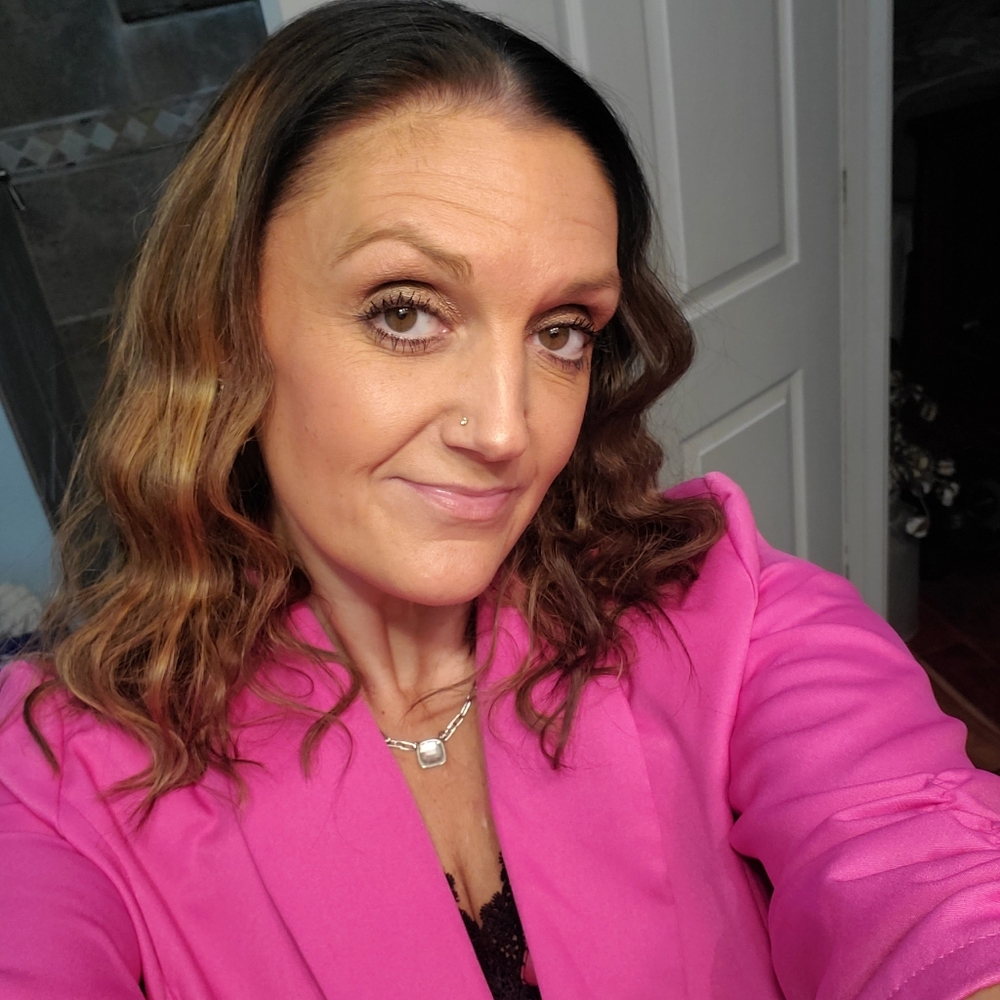 Meet your Posher, Hayley